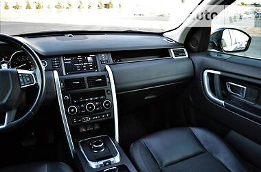 Позашляховик / Кросовер Land Rover Discovery Sport 2016 в 