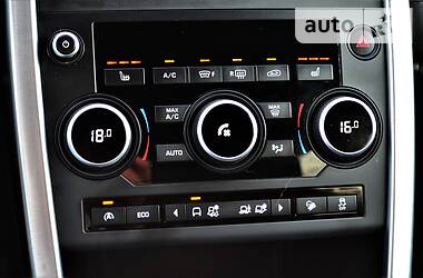 Позашляховик / Кросовер Land Rover Discovery Sport 2016 в 