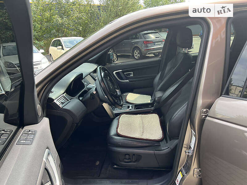 Позашляховик / Кросовер Land Rover Discovery Sport 2016 в Коломиї