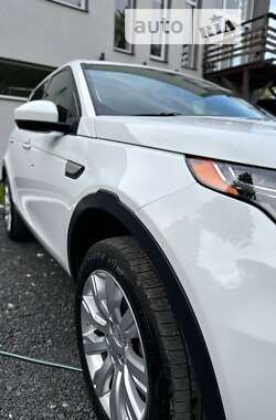 Внедорожник / Кроссовер Land Rover Discovery Sport 2016 в Львове