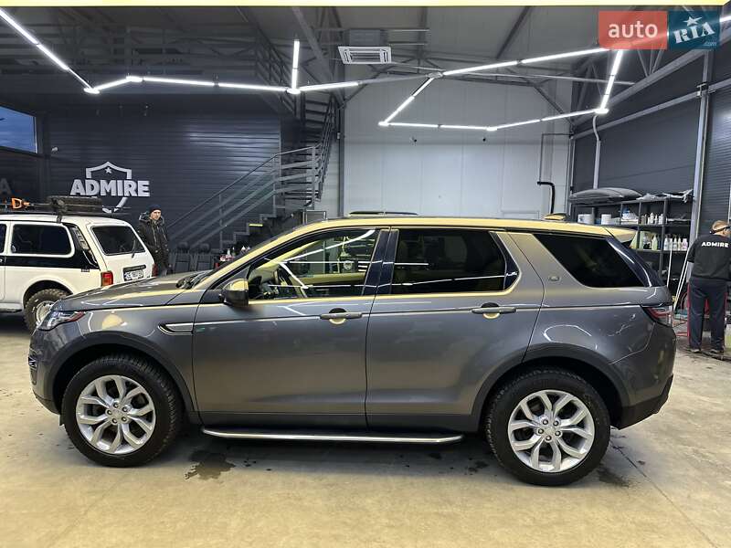 Внедорожник / Кроссовер Land Rover Discovery Sport 2017 в Черновцах