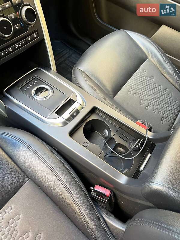 Внедорожник / Кроссовер Land Rover Discovery Sport 2019 в Чернигове