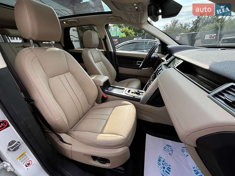 Внедорожник / Кроссовер Land Rover Discovery Sport 2017 в Львове