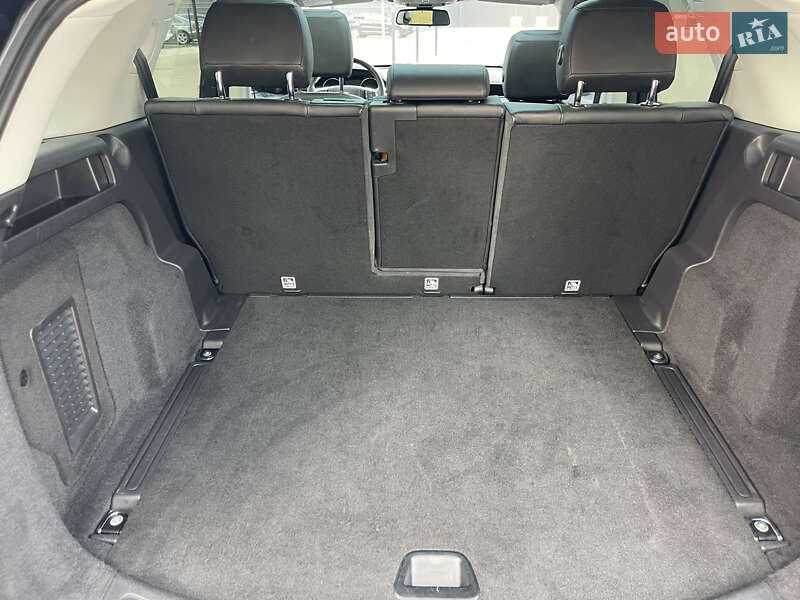 Позашляховик / Кросовер Land Rover Discovery Sport 2017 в Києві