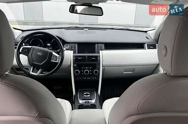 Внедорожник / Кроссовер Land Rover Discovery Sport 2015 в 