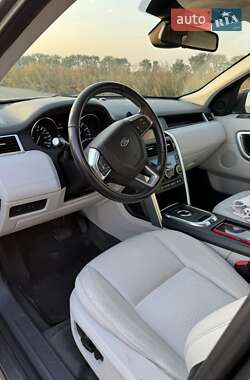 Внедорожник / Кроссовер Land Rover Discovery Sport 2015 в 