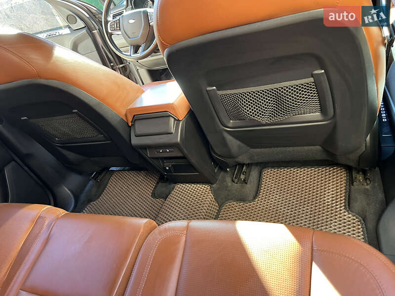 Позашляховик / Кросовер Land Rover Discovery Sport 2016 в Києві