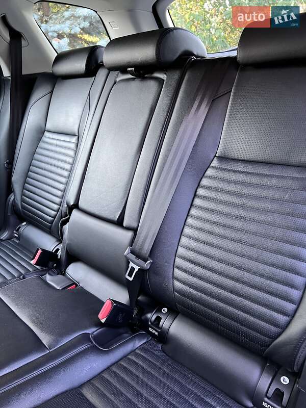 Внедорожник / Кроссовер Land Rover Discovery Sport 2019 в Киеве