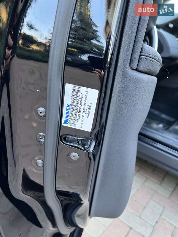 Внедорожник / Кроссовер Land Rover Discovery Sport 2019 в Киеве