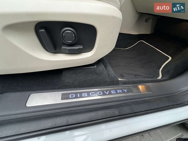 Внедорожник / Кроссовер Land Rover Discovery Sport 2018 в Киеве