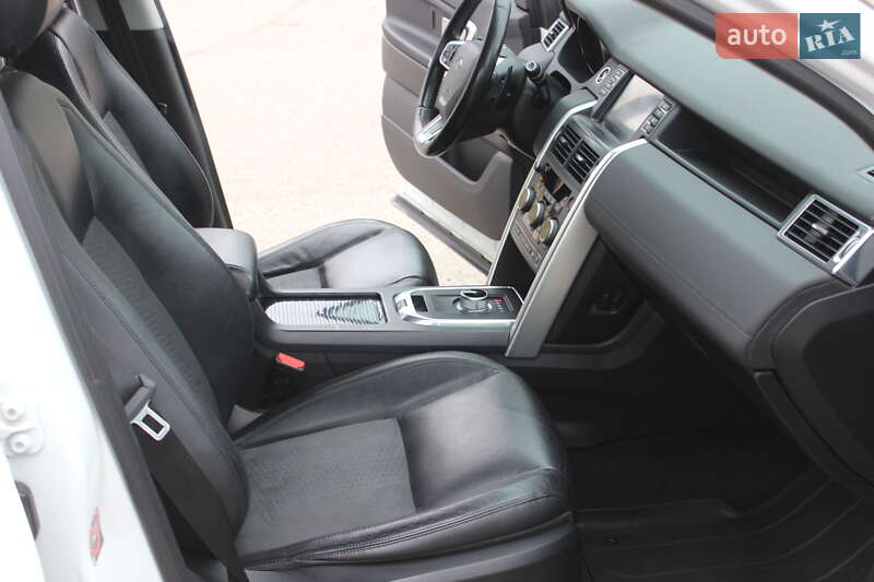 Внедорожник / Кроссовер Land Rover Discovery Sport 2016 в Днепре