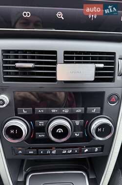 Внедорожник / Кроссовер Land Rover Discovery Sport 2016 в 