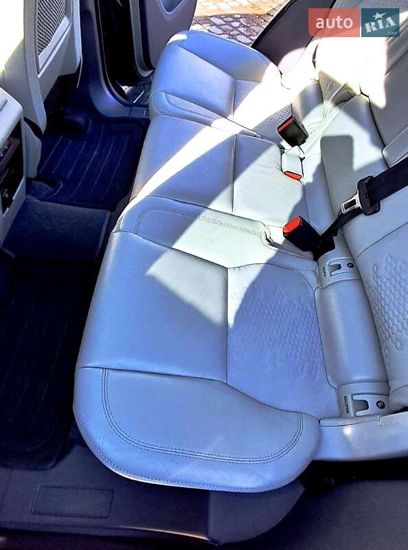 Внедорожник / Кроссовер Land Rover Discovery Sport 2015 в Ивано-Франковске