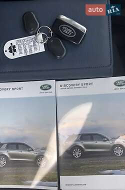 Позашляховик / Кросовер Land Rover Discovery Sport 2018 в 