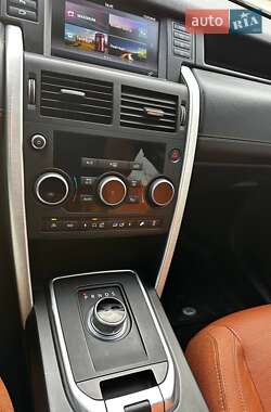Позашляховик / Кросовер Land Rover Discovery Sport 2015 в 