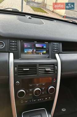 Позашляховик / Кросовер Land Rover Discovery Sport 2015 в 