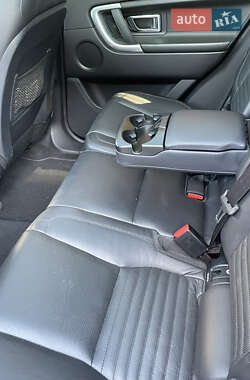 Внедорожник / Кроссовер Land Rover Discovery Sport 2015 в 