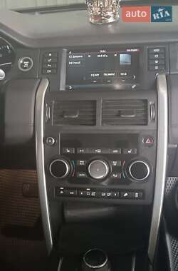Позашляховик / Кросовер Land Rover Discovery Sport 2015 в 