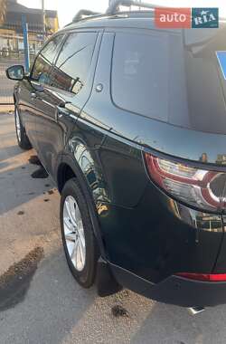 Позашляховик / Кросовер Land Rover Discovery Sport 2015 в 