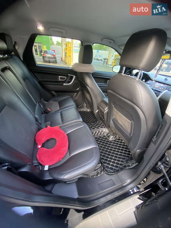 Внедорожник / Кроссовер Land Rover Discovery Sport 2016 в Софиевской Борщаговке