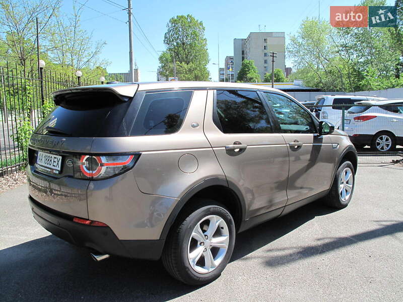 Внедорожник / Кроссовер Land Rover Discovery Sport 2016 в Киеве
