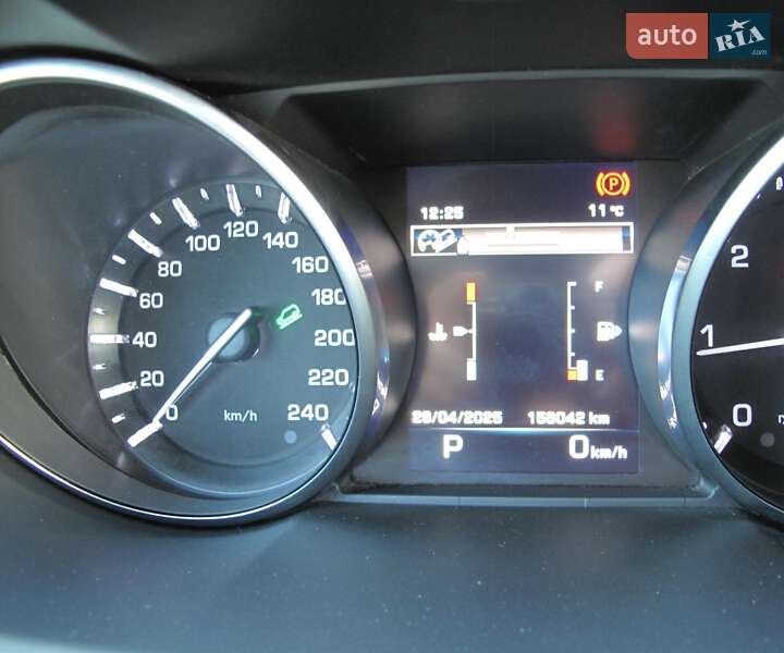 Внедорожник / Кроссовер Land Rover Discovery Sport 2016 в Киеве
