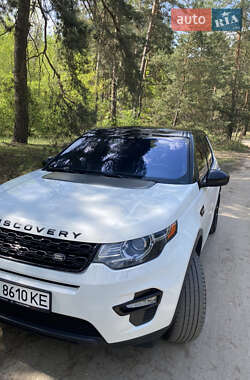 Позашляховик / Кросовер Land Rover Discovery Sport 2015 в 