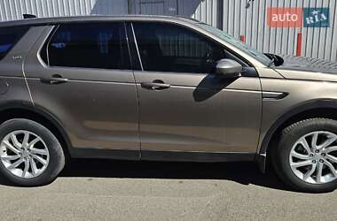 Внедорожник / Кроссовер Land Rover Discovery Sport 2016 в 
