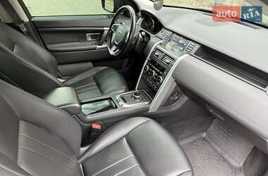 Позашляховик / Кросовер Land Rover Discovery Sport 2018 в 