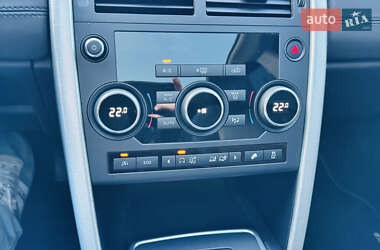 Внедорожник / Кроссовер Land Rover Discovery Sport 2015 в 