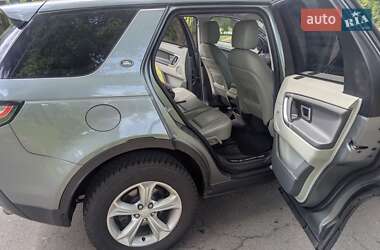 Внедорожник / Кроссовер Land Rover Discovery Sport 2016 в 