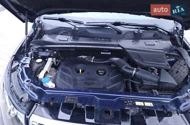 Позашляховик / Кросовер Land Rover Discovery Sport 2015 в 