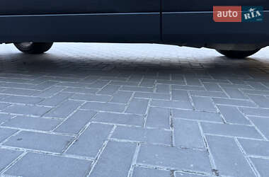 Внедорожник / Кроссовер Land Rover Discovery Sport 2016 в 