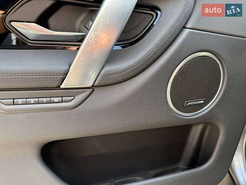 Внедорожник / Кроссовер Land Rover Discovery Sport 2020 в Киеве