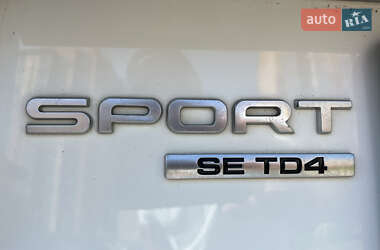 Внедорожник / Кроссовер Land Rover Discovery Sport 2016 в 