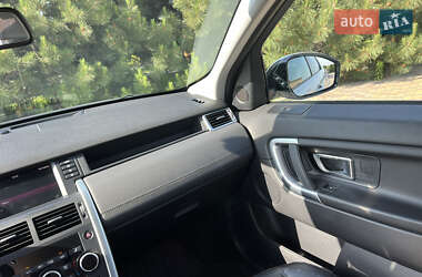 Внедорожник / Кроссовер Land Rover Discovery Sport 2016 в 