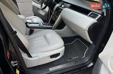 Внедорожник / Кроссовер Land Rover Discovery Sport 2015 в 