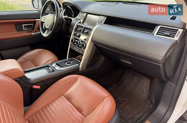 Внедорожник / Кроссовер Land Rover Discovery Sport 2015 в 