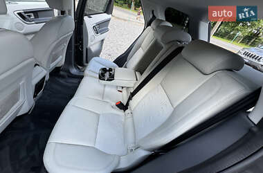 Внедорожник / Кроссовер Land Rover Discovery Sport 2016 в 
