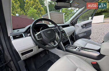 Внедорожник / Кроссовер Land Rover Discovery Sport 2016 в 