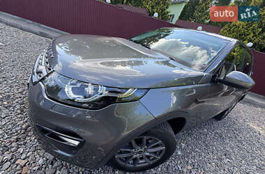 Внедорожник / Кроссовер Land Rover Discovery Sport 2016 в 