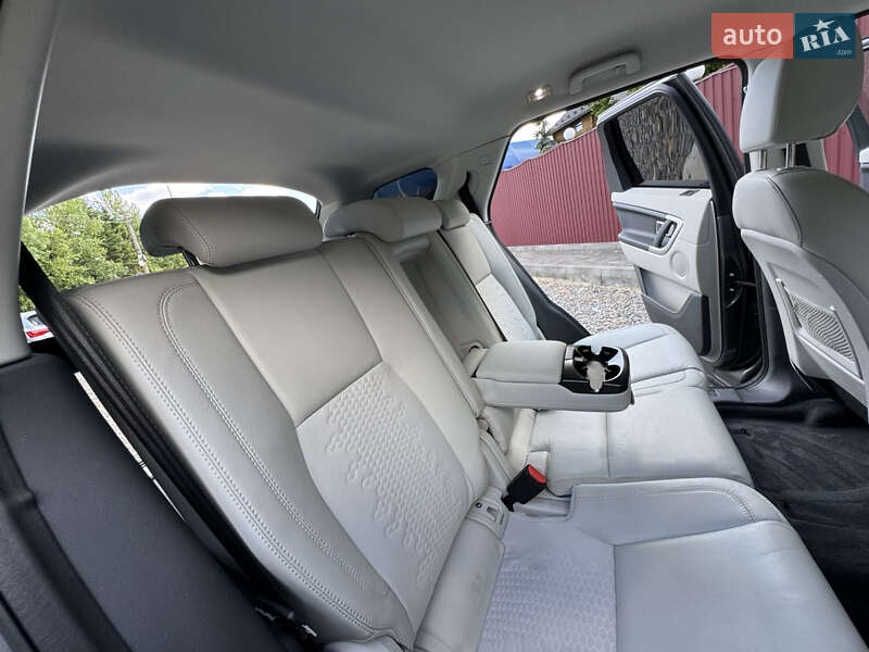Позашляховик / Кросовер Land Rover Discovery Sport 2016 в Трускавці