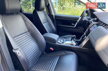 Позашляховик / Кросовер Land Rover Discovery Sport 2021 в 