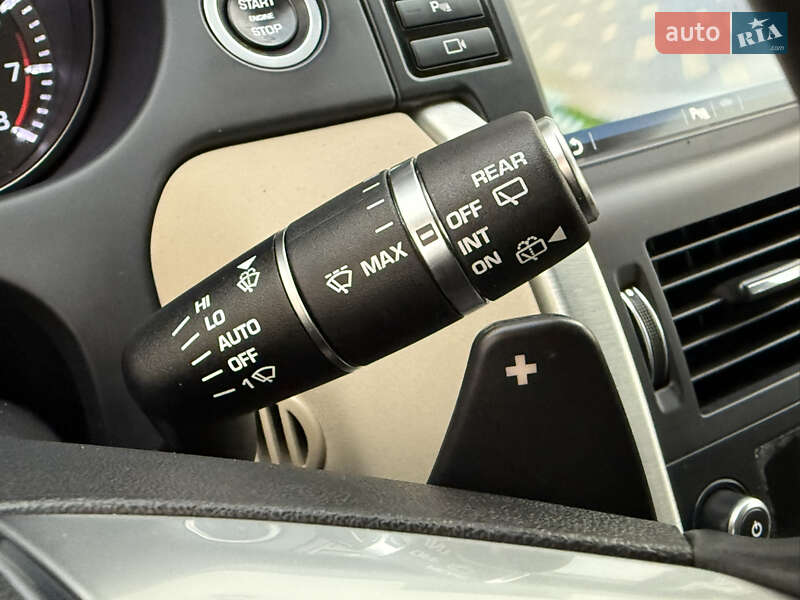 Позашляховик / Кросовер Land Rover Discovery Sport 2016 в Дрогобичі