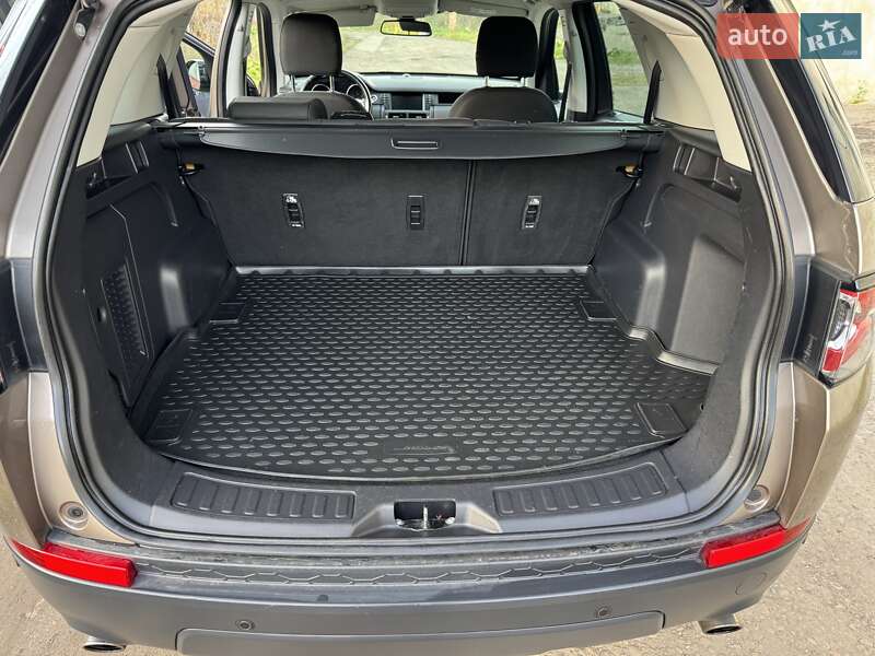 Позашляховик / Кросовер Land Rover Discovery Sport 2015 в Калуші