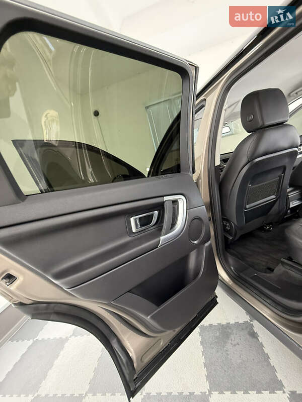 Внедорожник / Кроссовер Land Rover Discovery Sport 2015 в Трускавце фото 45 Внедорожник / Кроссовер Land Rover Discovery Sport 2015 в Трускавце