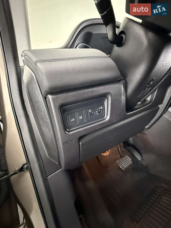 Внедорожник / Кроссовер Land Rover Discovery Sport 2015 в Трускавце фото 58 Внедорожник / Кроссовер Land Rover Discovery Sport 2015 в Трускавце