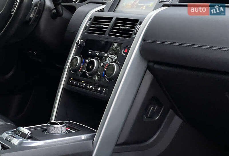 Внедорожник / Кроссовер Land Rover Discovery Sport 2016 в Киеве фото 26 Внедорожник / Кроссовер Land Rover Discovery Sport 2016 в Киеве