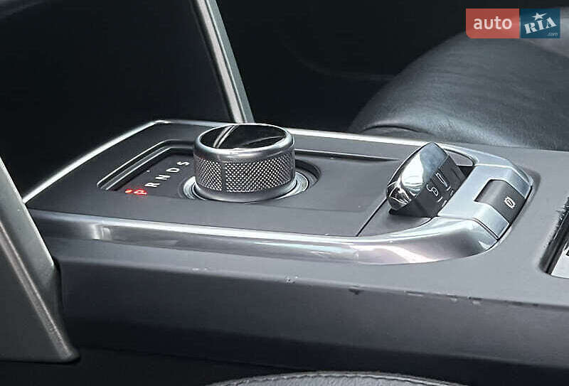 Внедорожник / Кроссовер Land Rover Discovery Sport 2016 в Киеве фото 31 Внедорожник / Кроссовер Land Rover Discovery Sport 2016 в Киеве