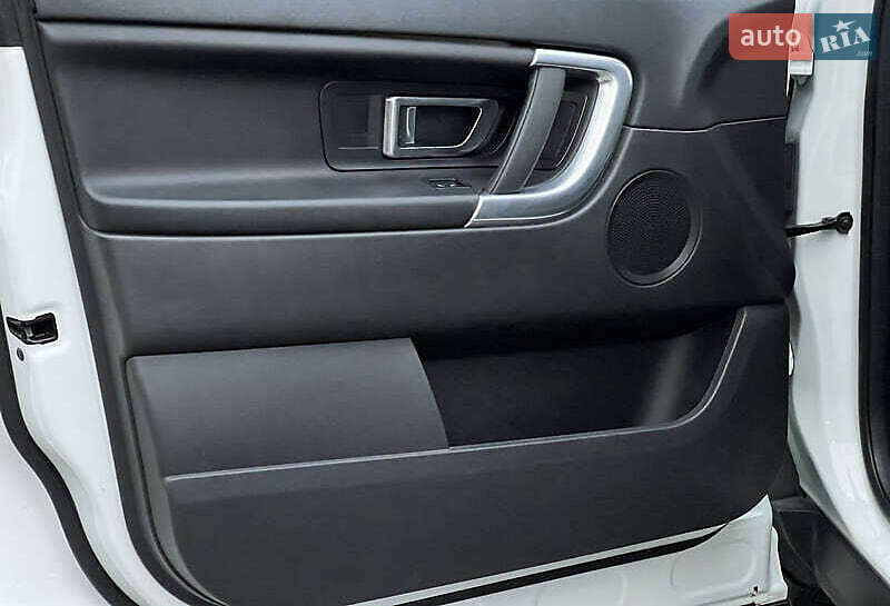 Внедорожник / Кроссовер Land Rover Discovery Sport 2016 в Киеве фото 37 Внедорожник / Кроссовер Land Rover Discovery Sport 2016 в Киеве